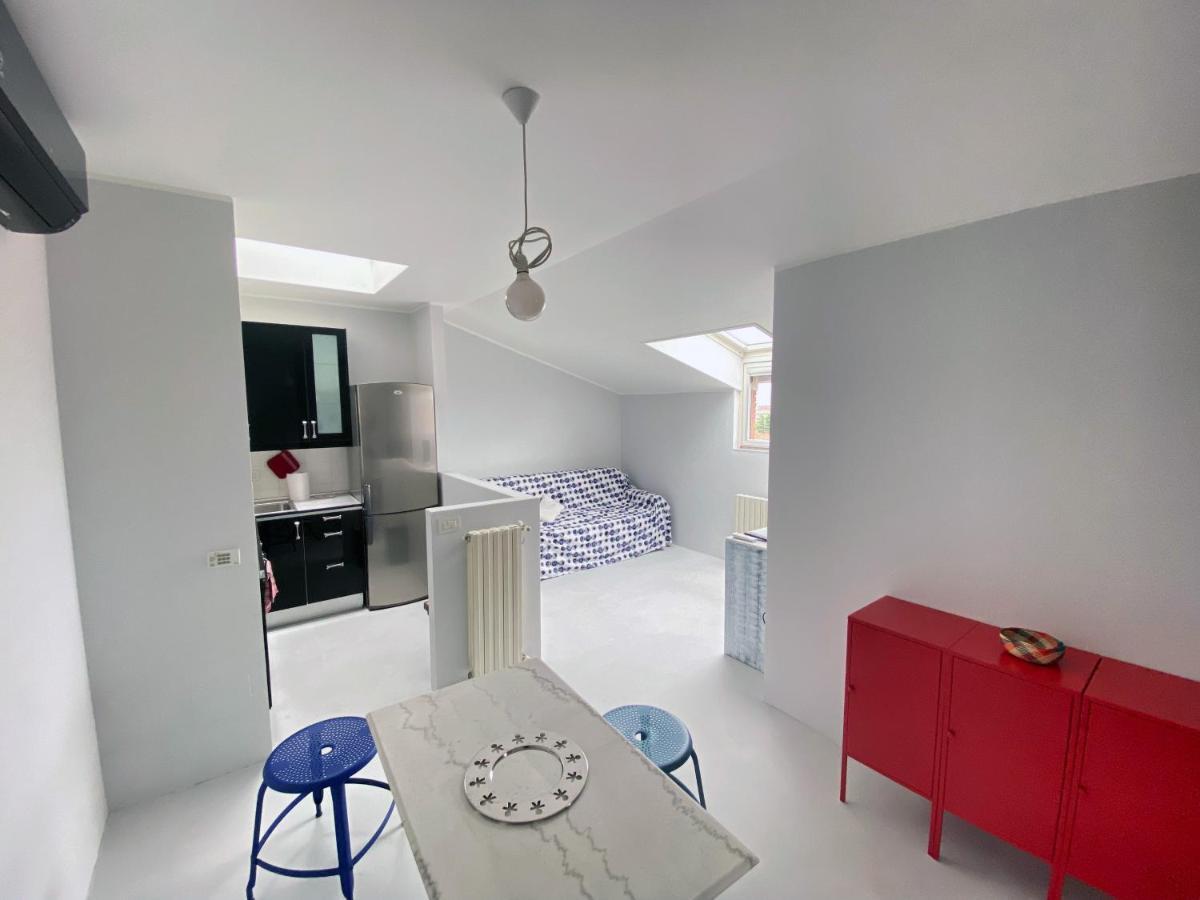 Luminoso M5 Istria Apartment Milan