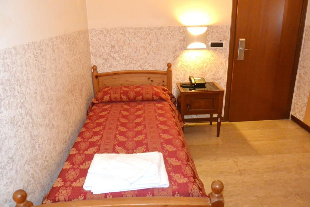 Nettuno Hotel Milan