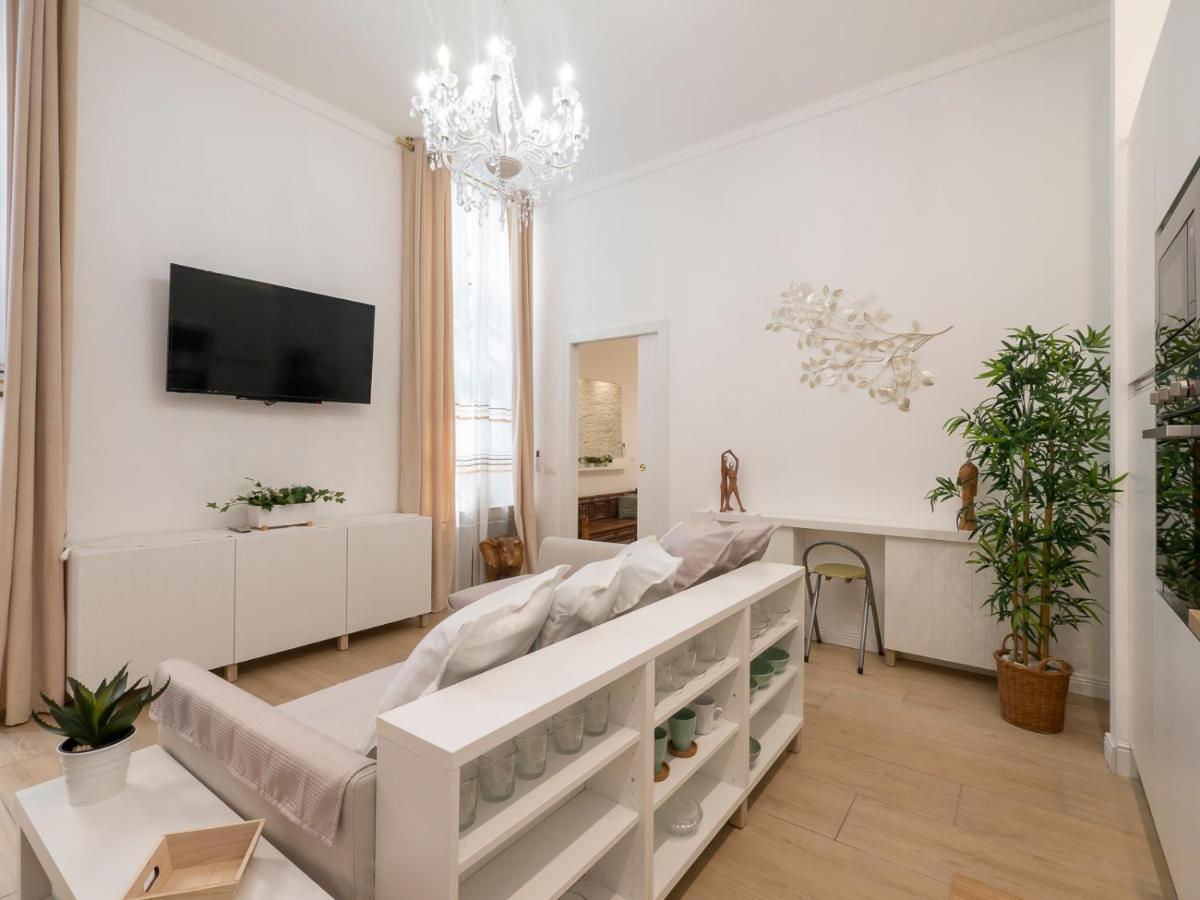 White Loft Near Duomo Orti 14 Apartamento Milão
