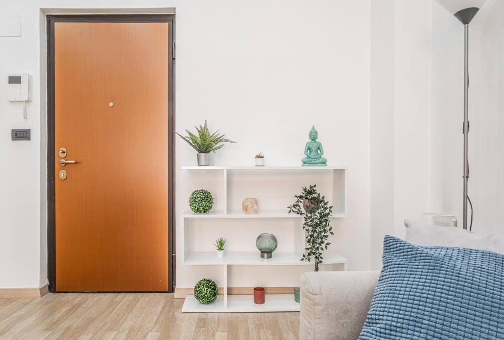 Apartment Artistic House Navigli-duomo Netflix & Design Milan