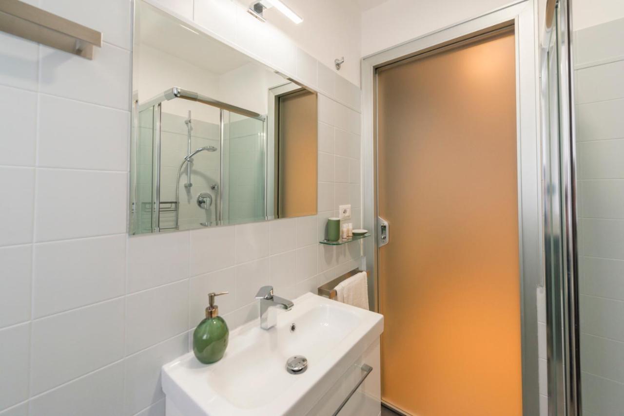Apartamento Montenapoleone 5 Min Duomo Fashion Center *
