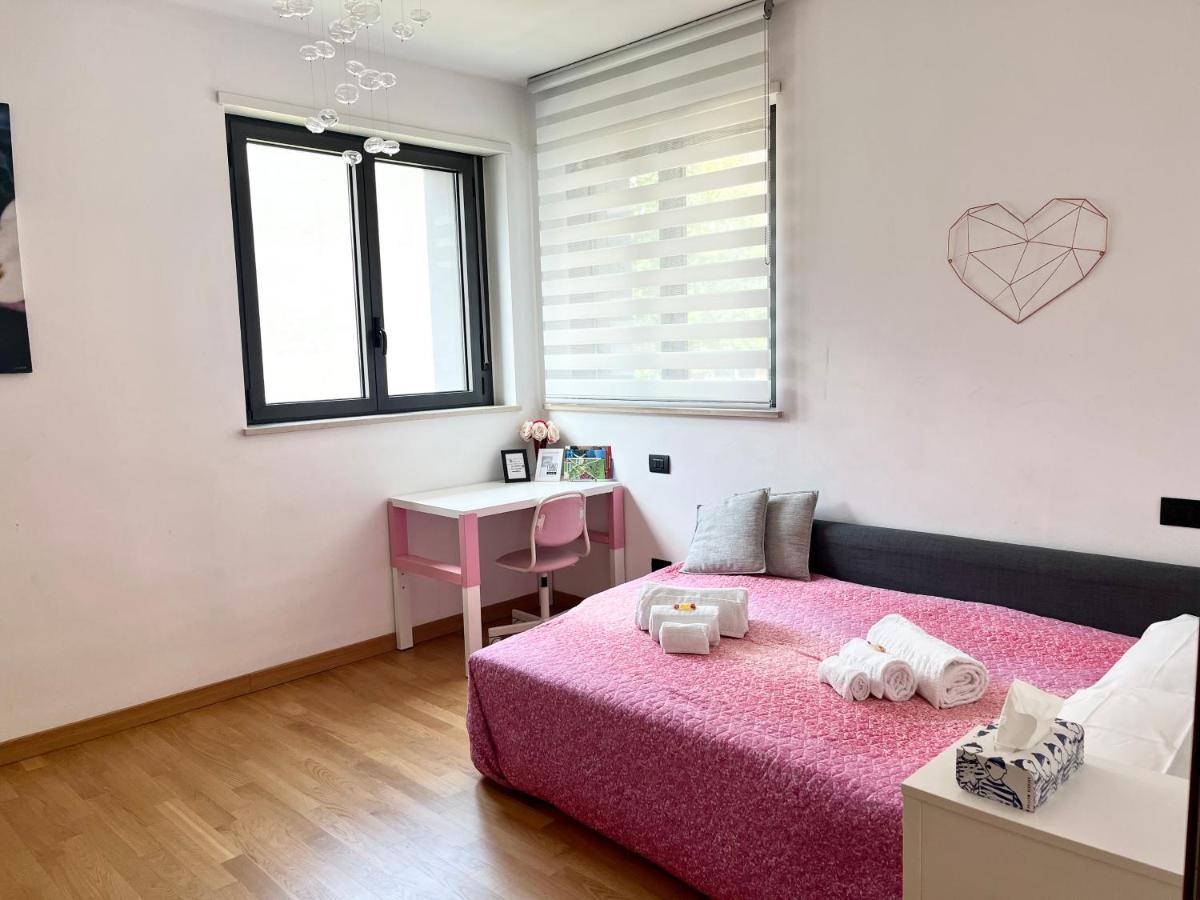 Sulla Metro 3 Gialla Maciachini Apartment Milan