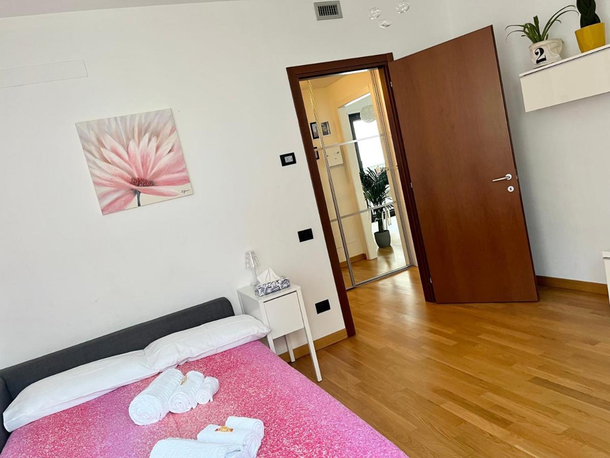 Apartment Sulla Metro 3 Gialla Maciachini