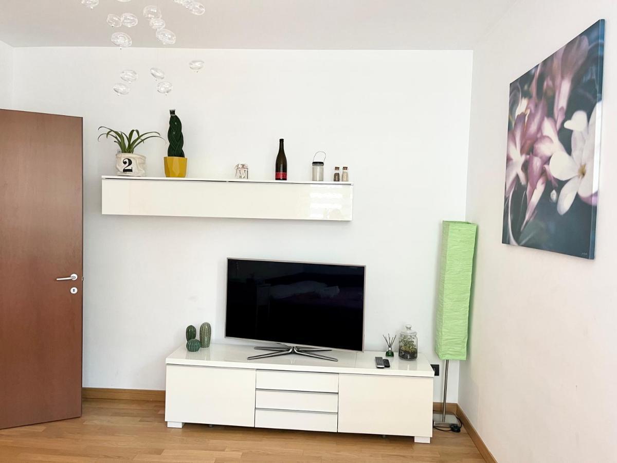 Sulla Metro 3 Gialla Maciachini Apartment Milan