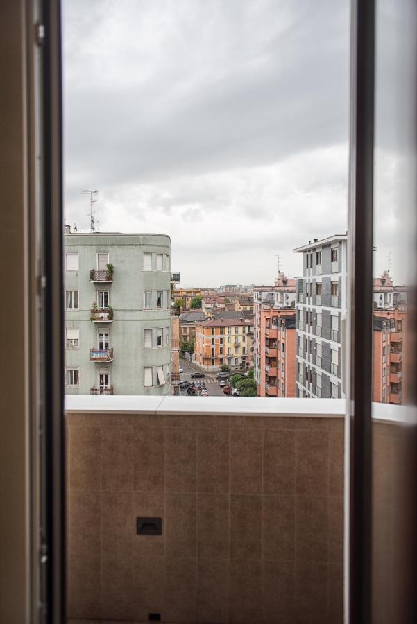 New & Bright Balcony Flat By Station Milan