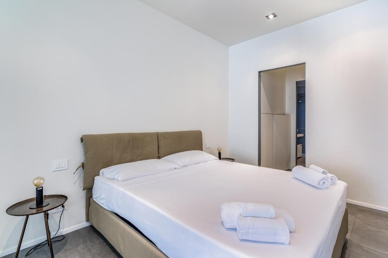 Apartment San Maurilio Milan