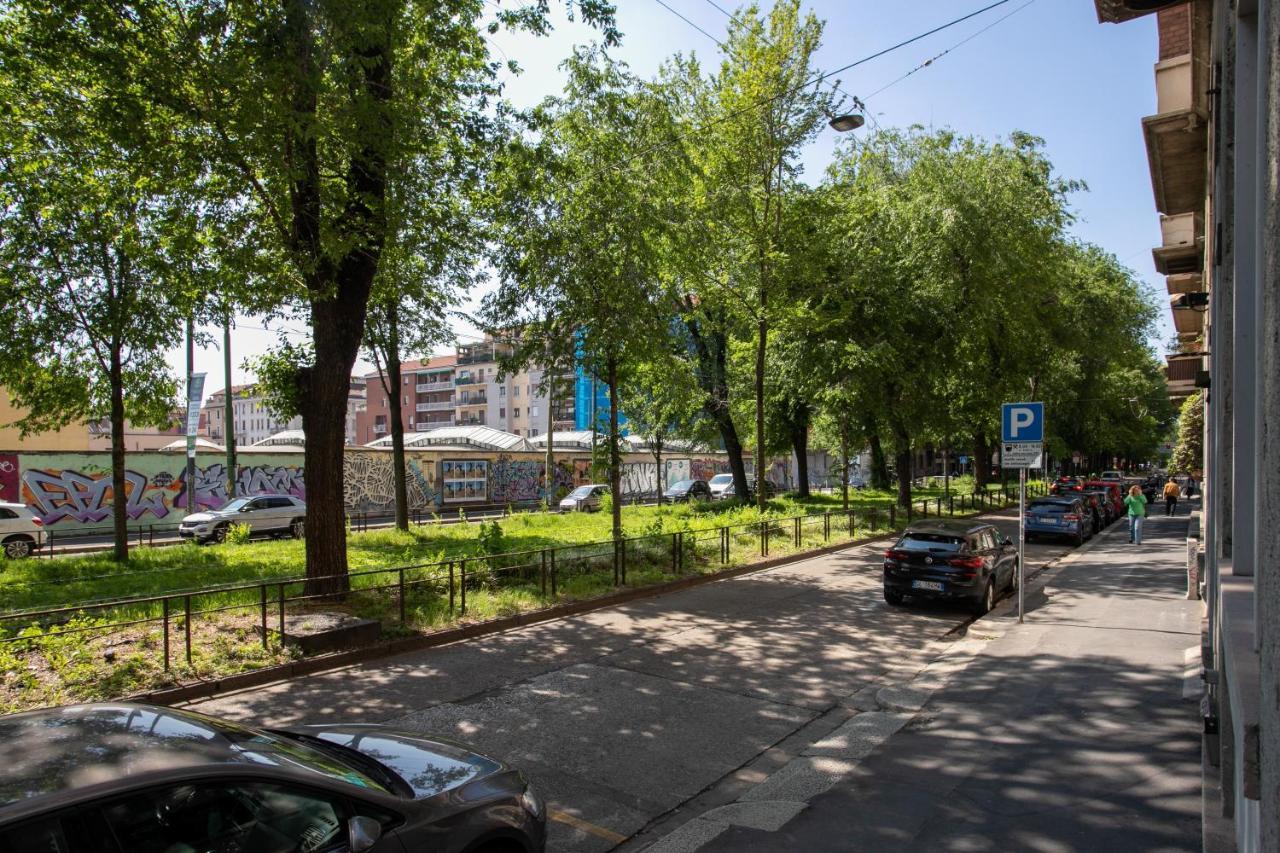 Apartment Luna Homes - Bilocale In Mac Mahon Milan