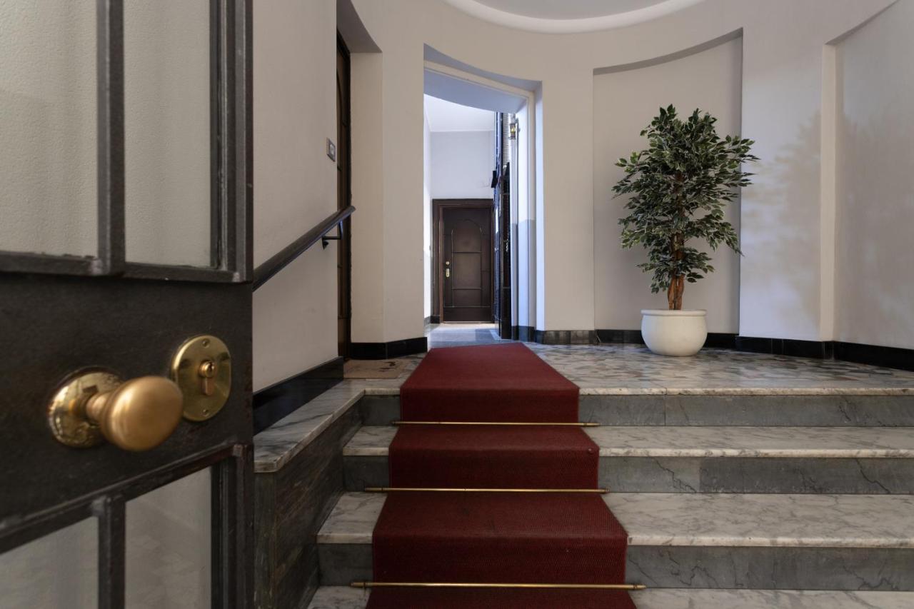 Luna Homes - Bilocale In Mac Mahon Apartment