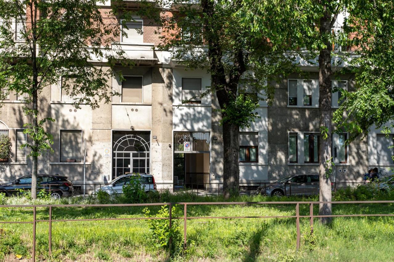 Apartment Luna Homes - Bilocale In Mac Mahon Milan