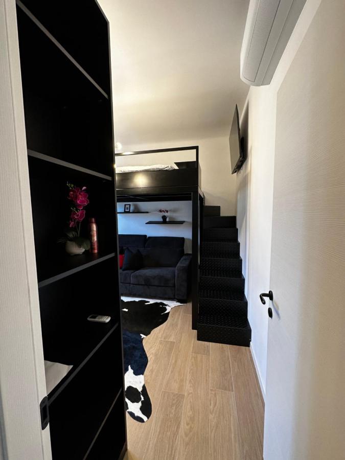 Splendido In Design Con Terrazzo Apartment Milan