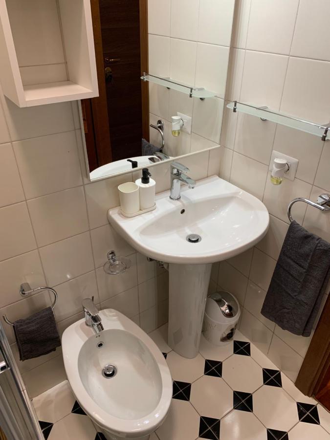 Cosy New In Portello Certosa Apartamento