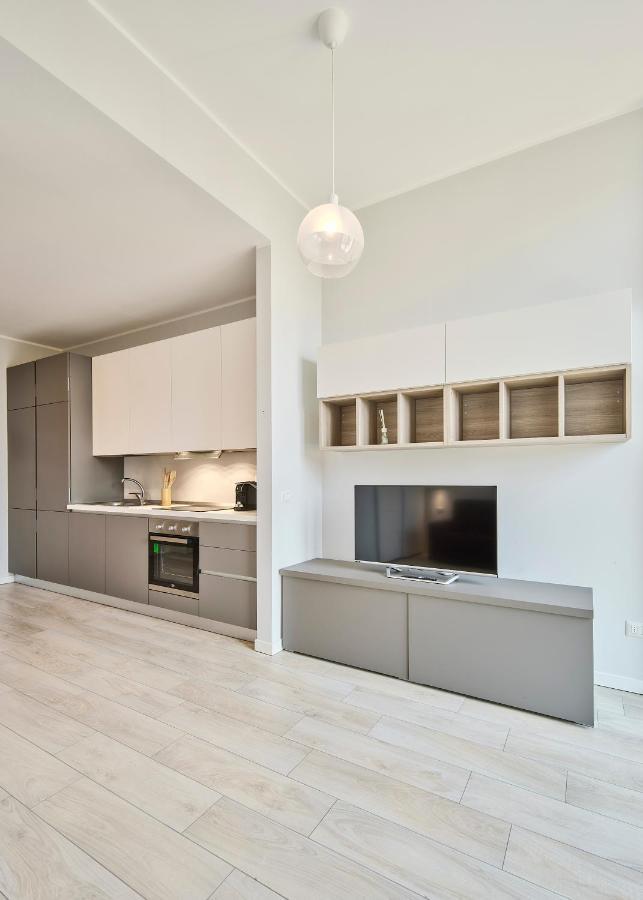 Cenisio Elyon Milan
