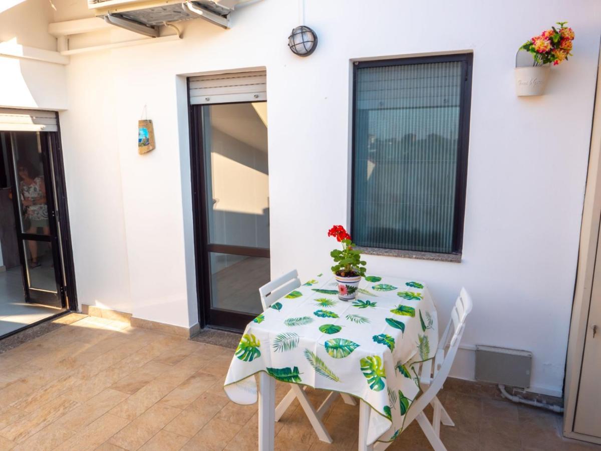 Comfy Penthouse Apartment Milan