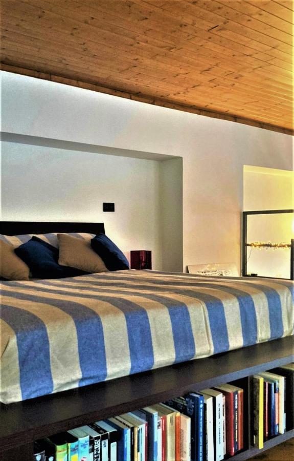 Apartment Open Space Con Soppalco, Zona Marche *