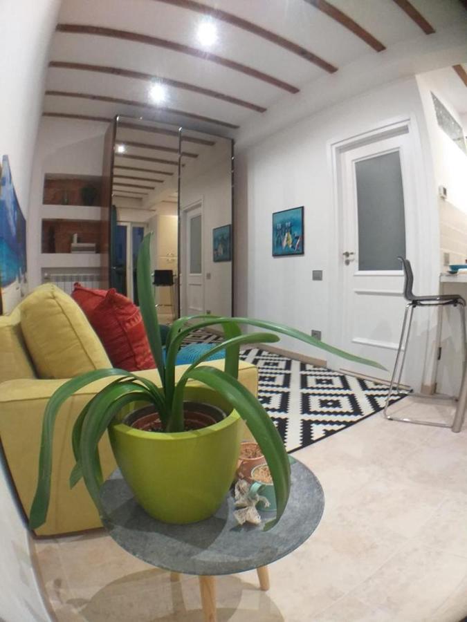 Appartamento Chiesa Rossa-loft And Apartments-navigli Milano