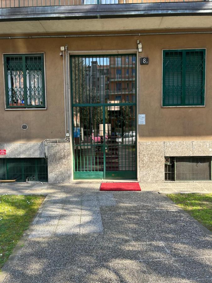 Elegance And Tranquility At 10min From The Centre! Milan