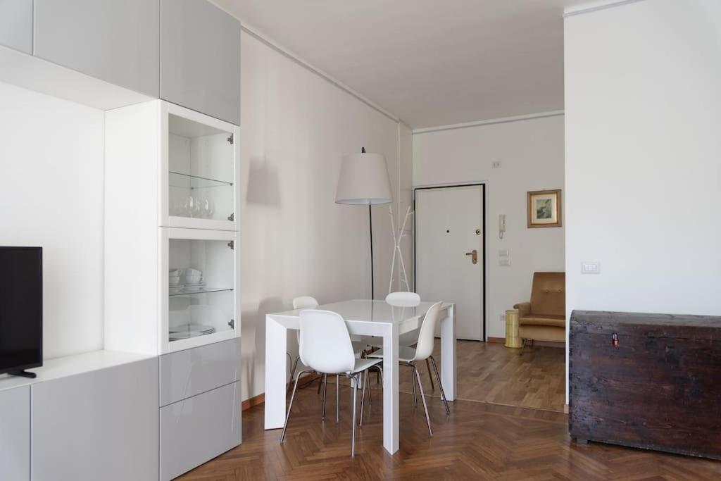 Youhosty - De Cristoforis12 Bis Apartment Milan