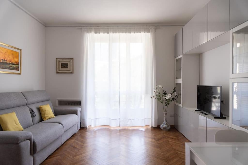 Youhosty - De Cristoforis12 Bis Apartment *