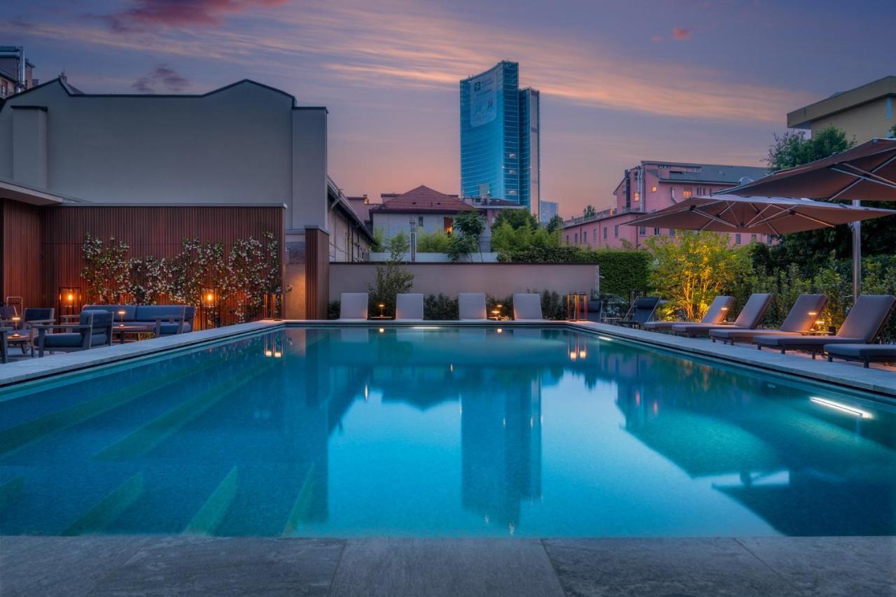 Crowne Plaza By Ihg Hotel 4*