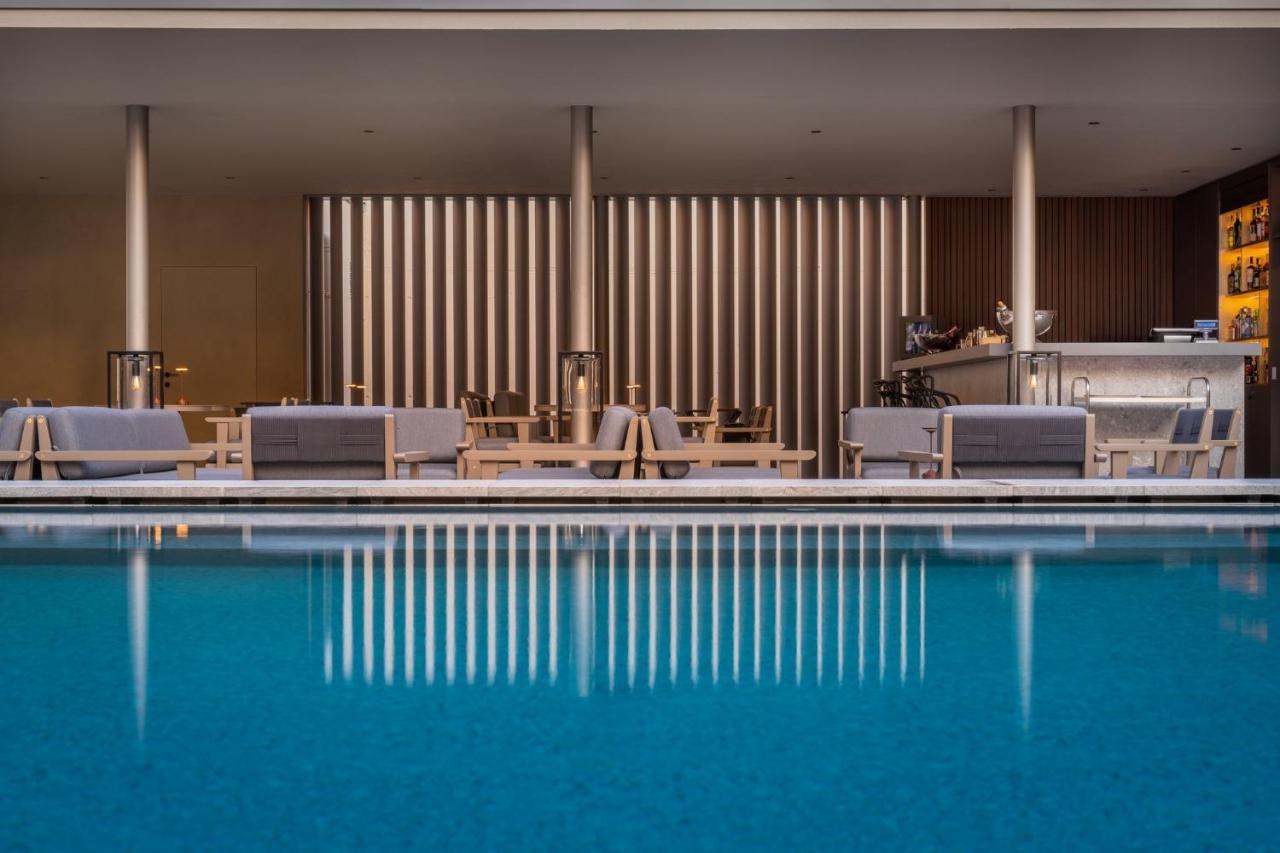 Crowne Plaza By Ihg Hotel 4*