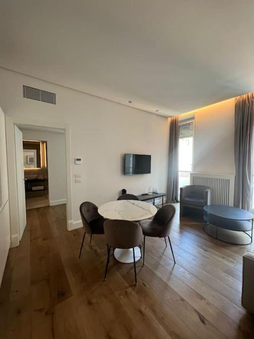 Apartment Piazza Affari - Duomo