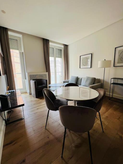 Apartment Piazza Affari - Duomo *