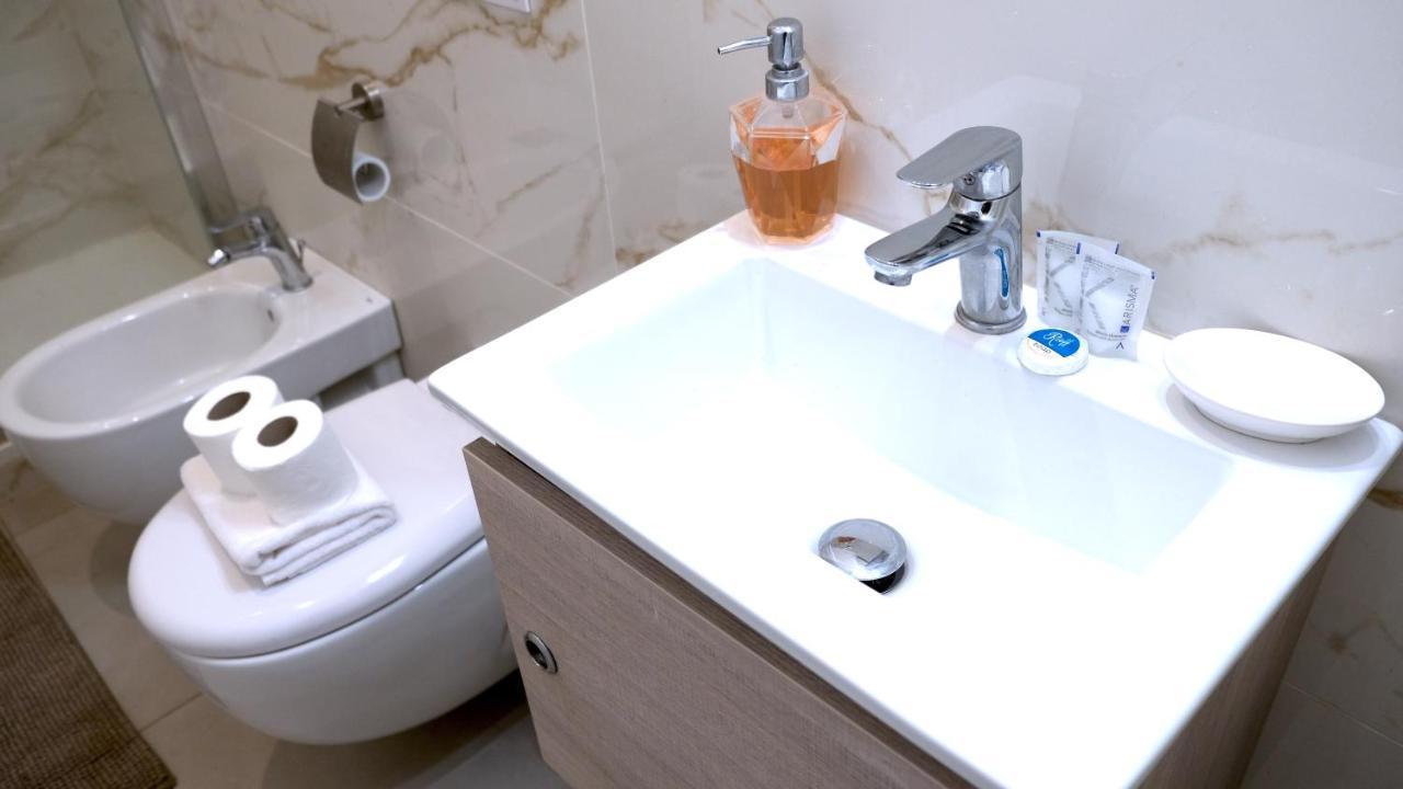 Apartment I Host - Val Strona 3 Milan