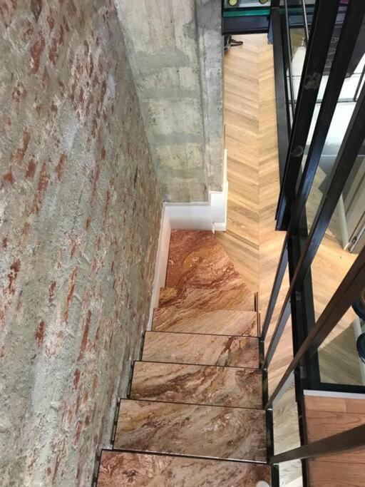 Dezza Loft * Milan