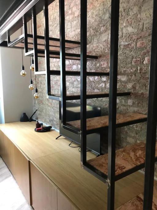 Dezza Loft Apartment *