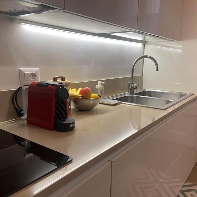 Acquabella 6 * Milan