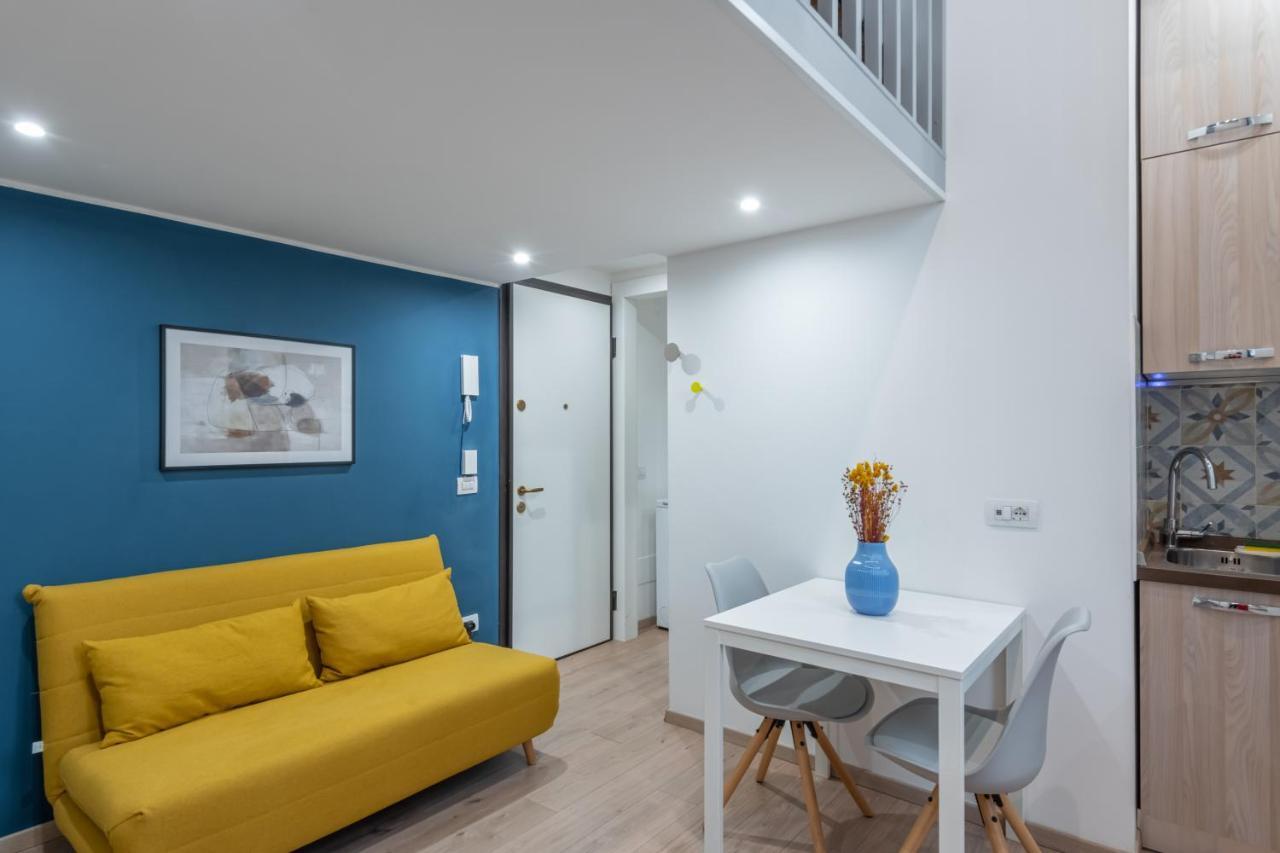 Isola - Flat Milan