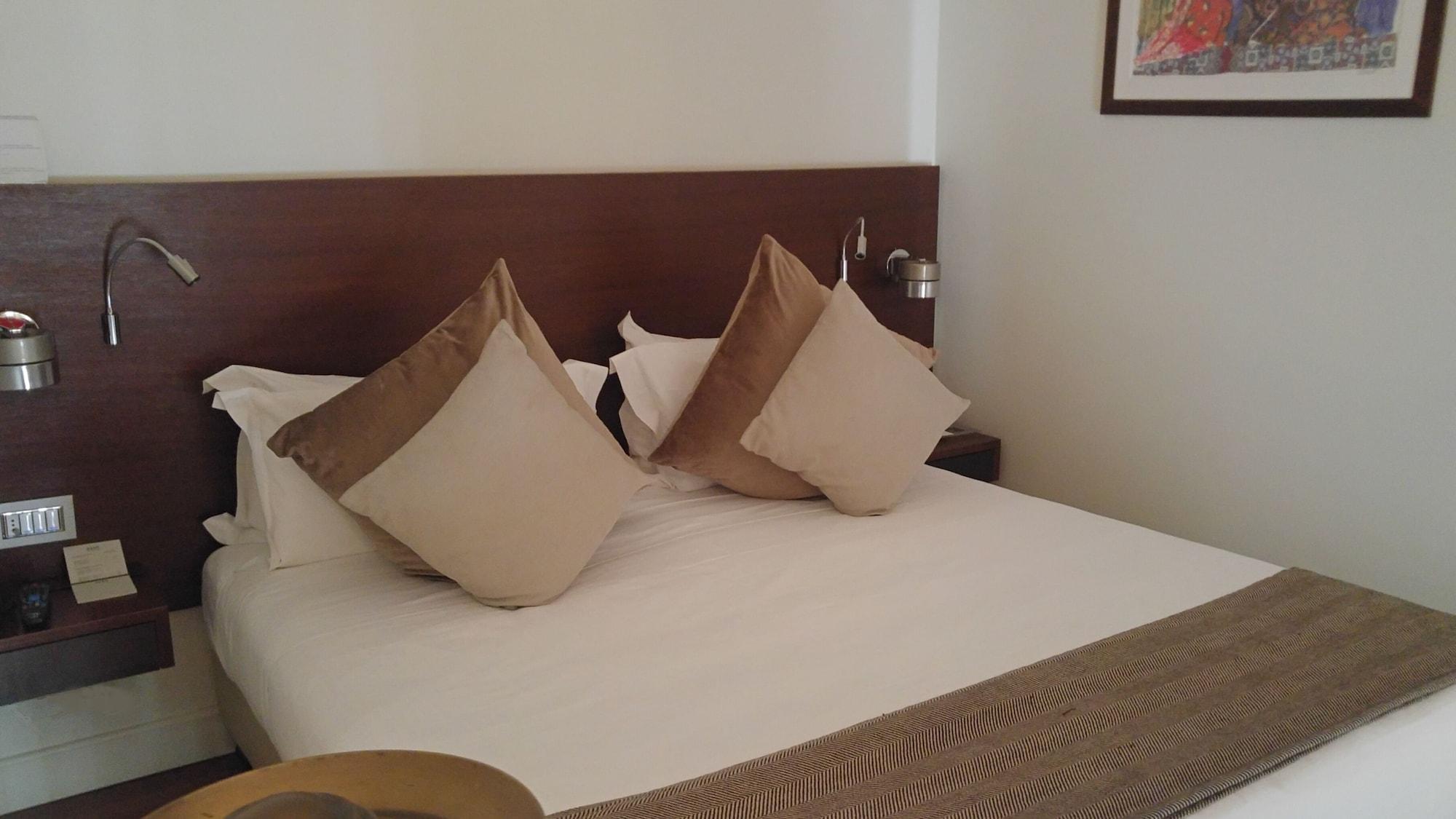 Scala 4* Milan