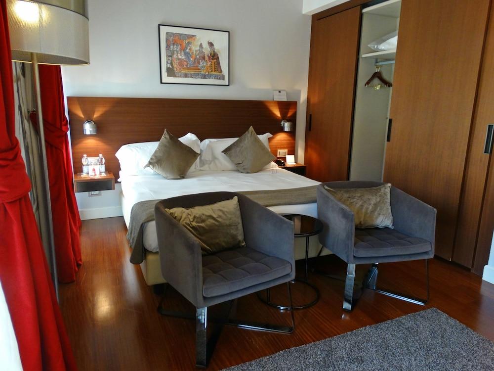 Hotel Scala Milan