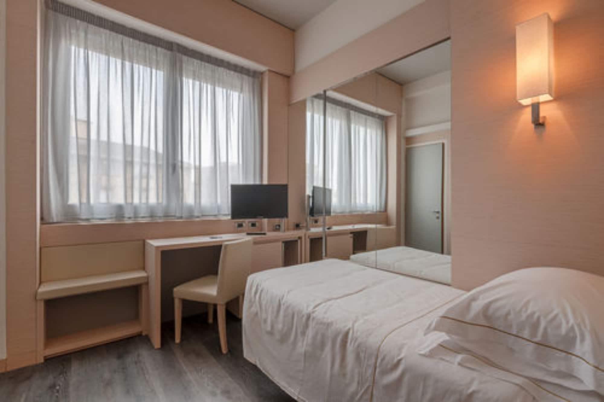 Hotel Ariston 4*