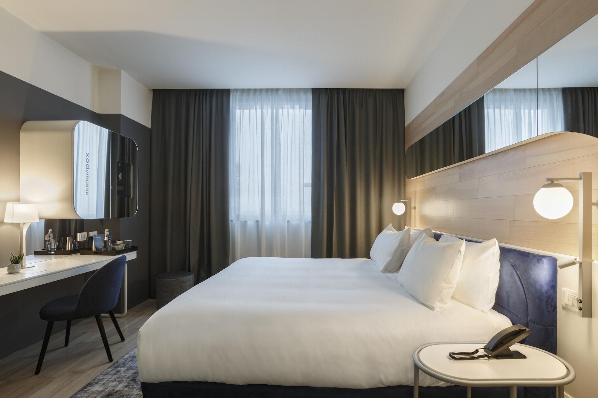 Hotel Voco Milan-fiere By Ihg 4*