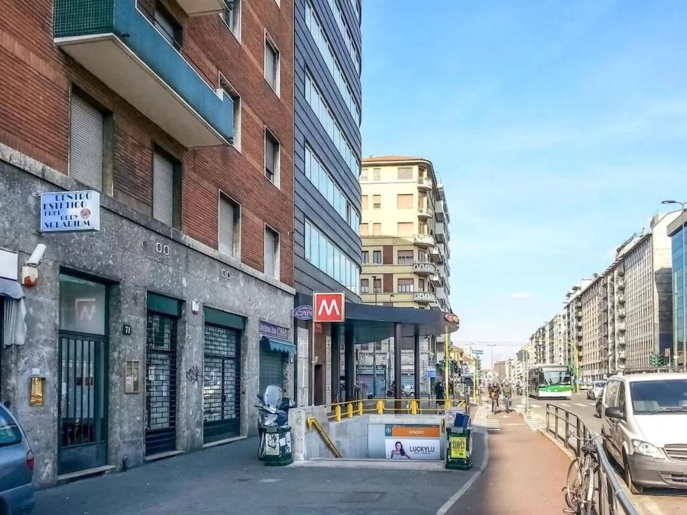 Csi Group - Station Milan
