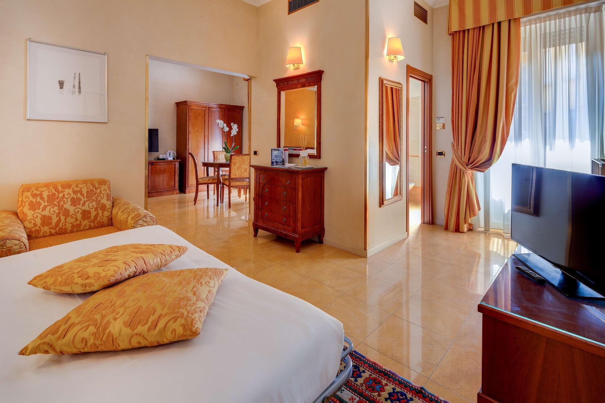 Hotel Galles 4*