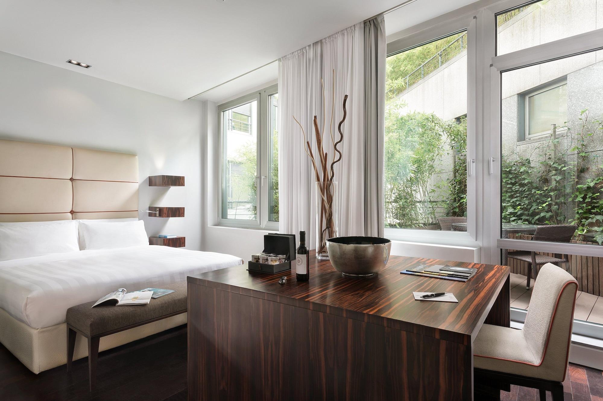 Hotel Sina The Gray 5*