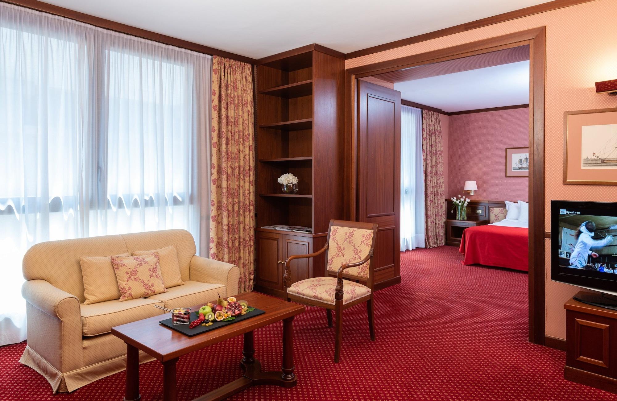 Hotel Leonardo Center 4*