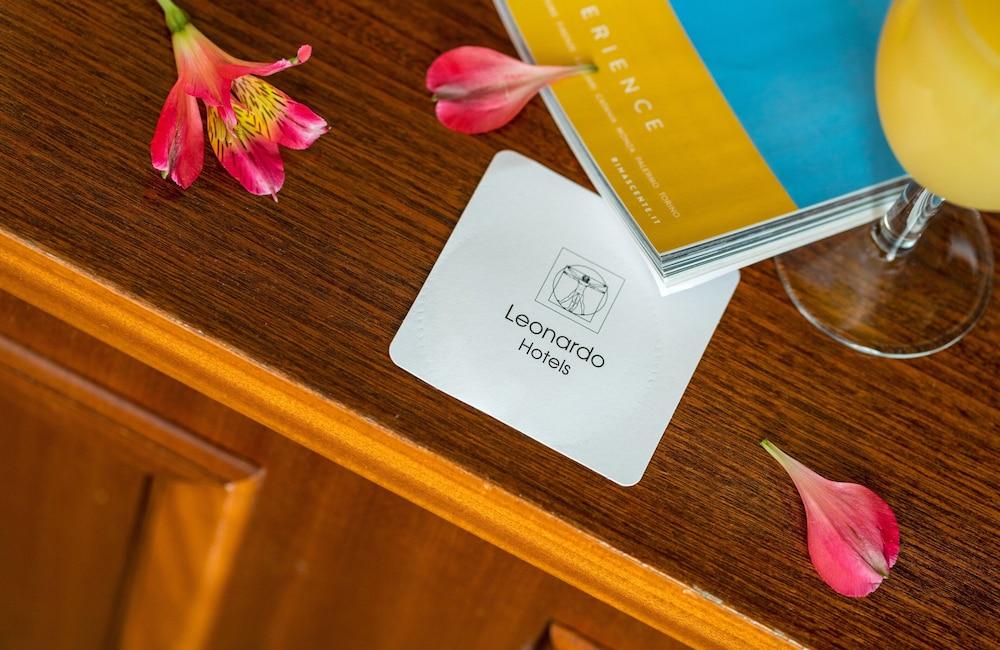 Leonardo Center 4*