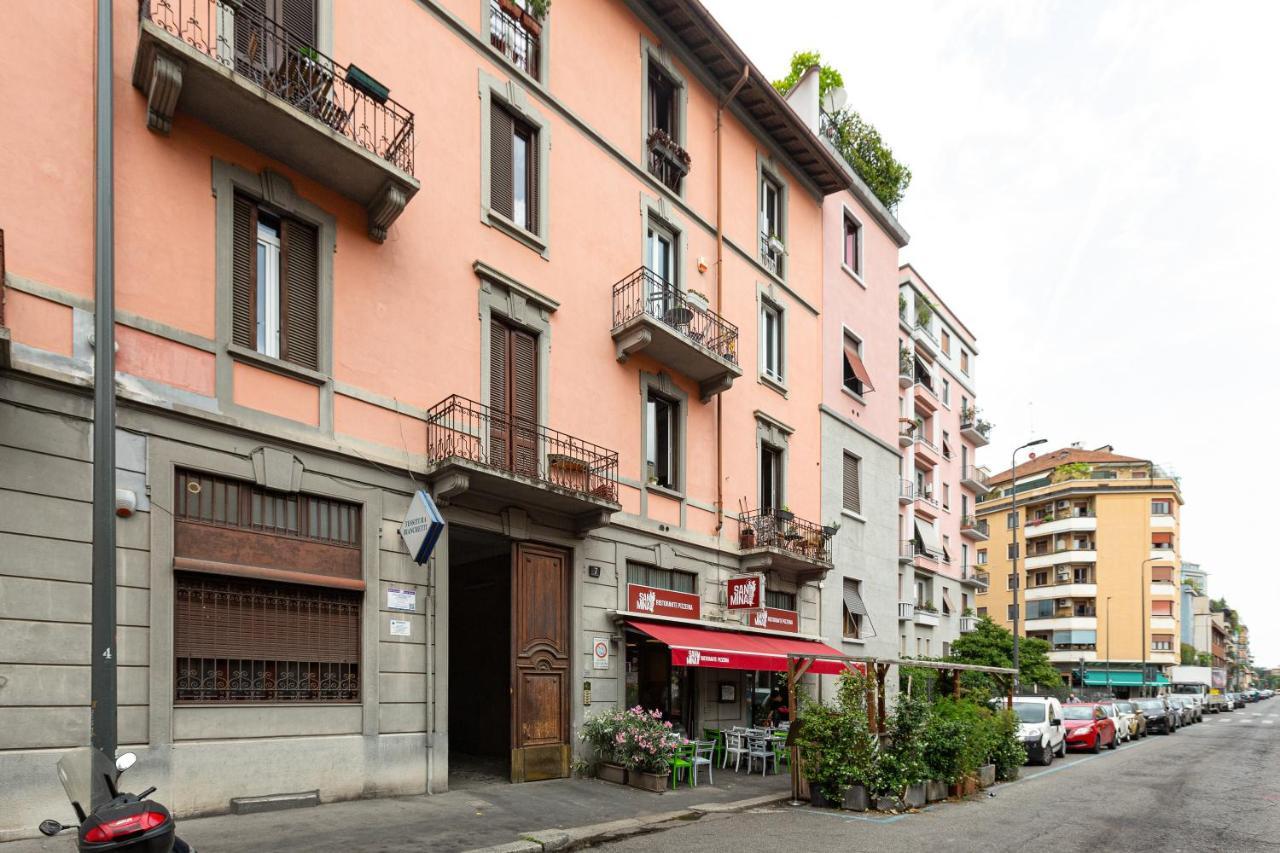 Modern & Comfortable Flat - Near Station Apartment