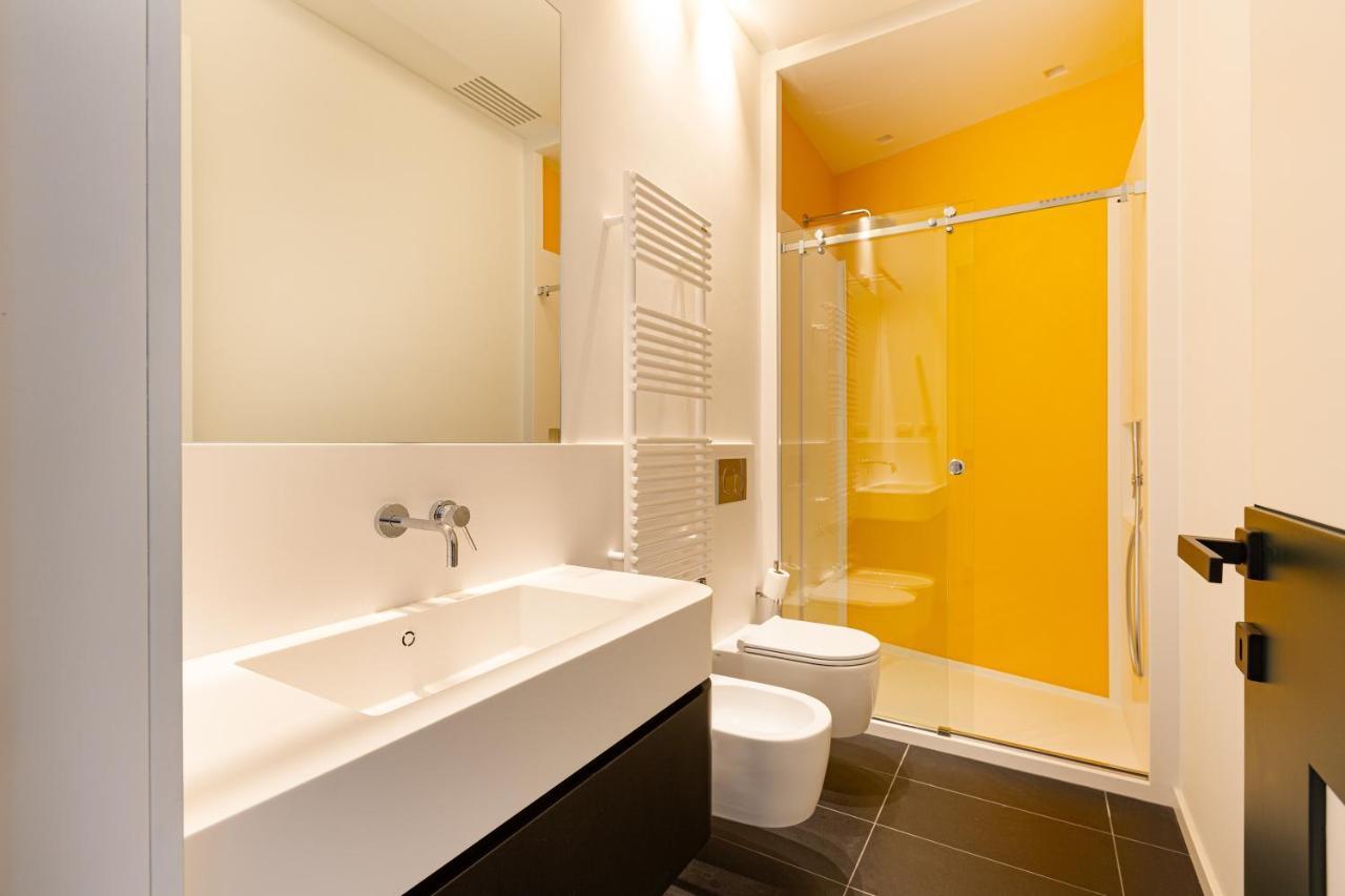 Modern & Comfortable Flat - Near Station Apartment Milan