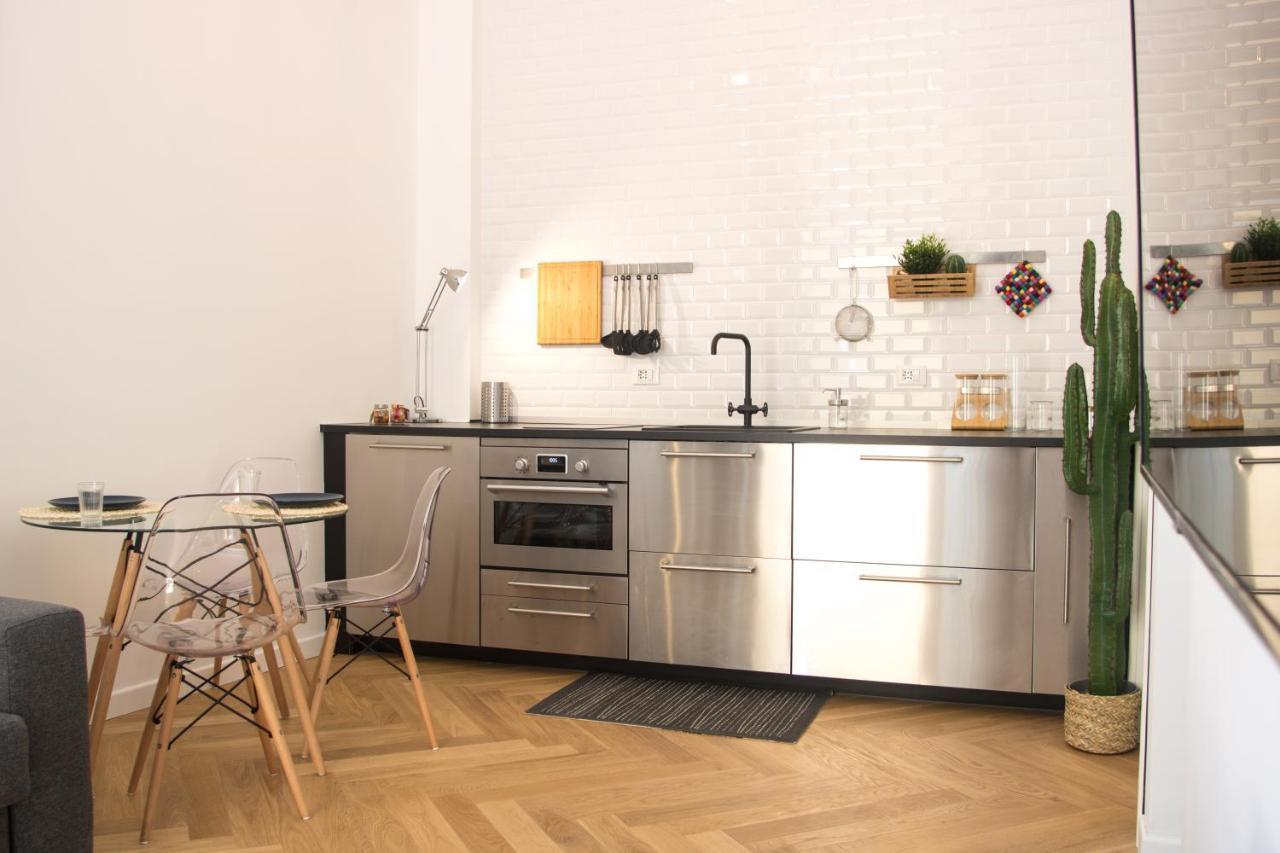 Apartment Just Urban Stays - Modern Loft In City Center V Giornate Milan
