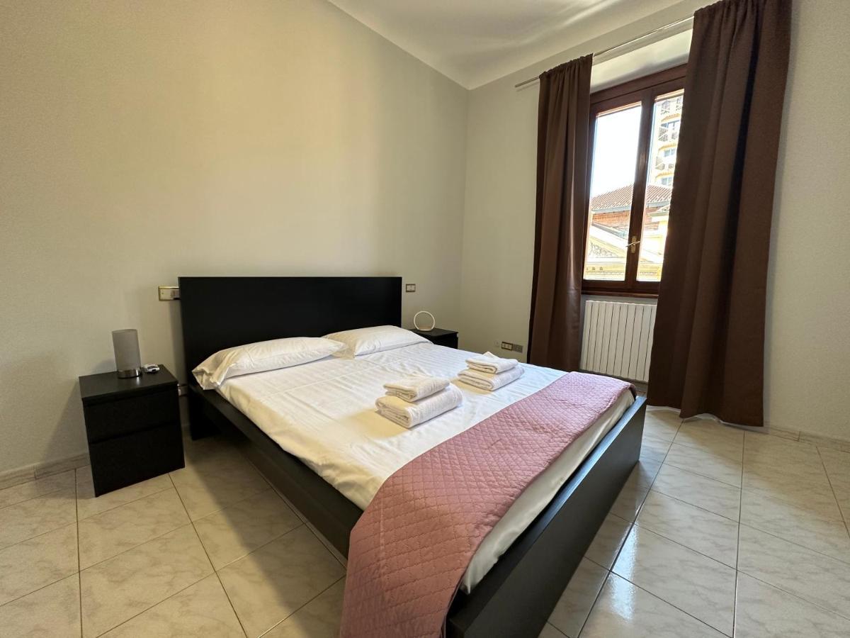 - Gae Aulenti Apartamento Milão