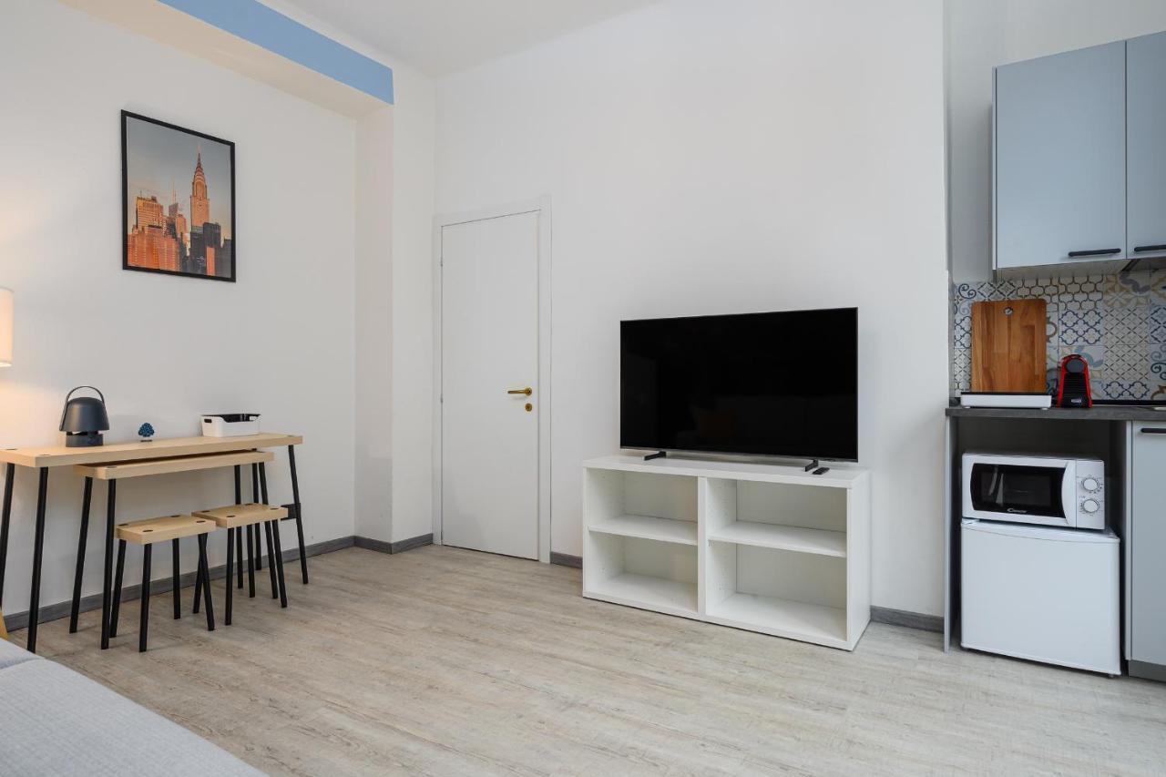 Insubria 8-3sx - Monolocale Cool Apartment *