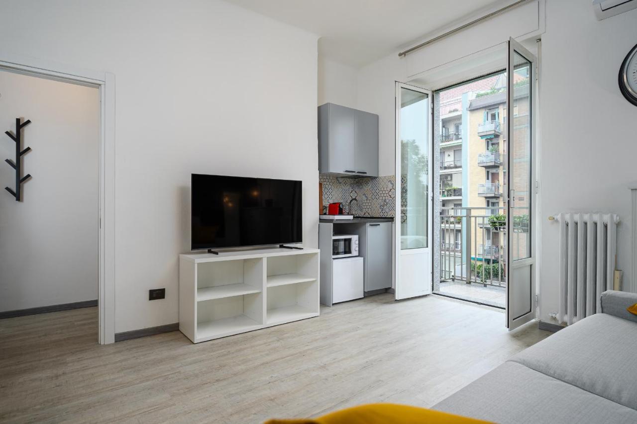 Insubria 8-3sx - Monolocale Cool * Milan