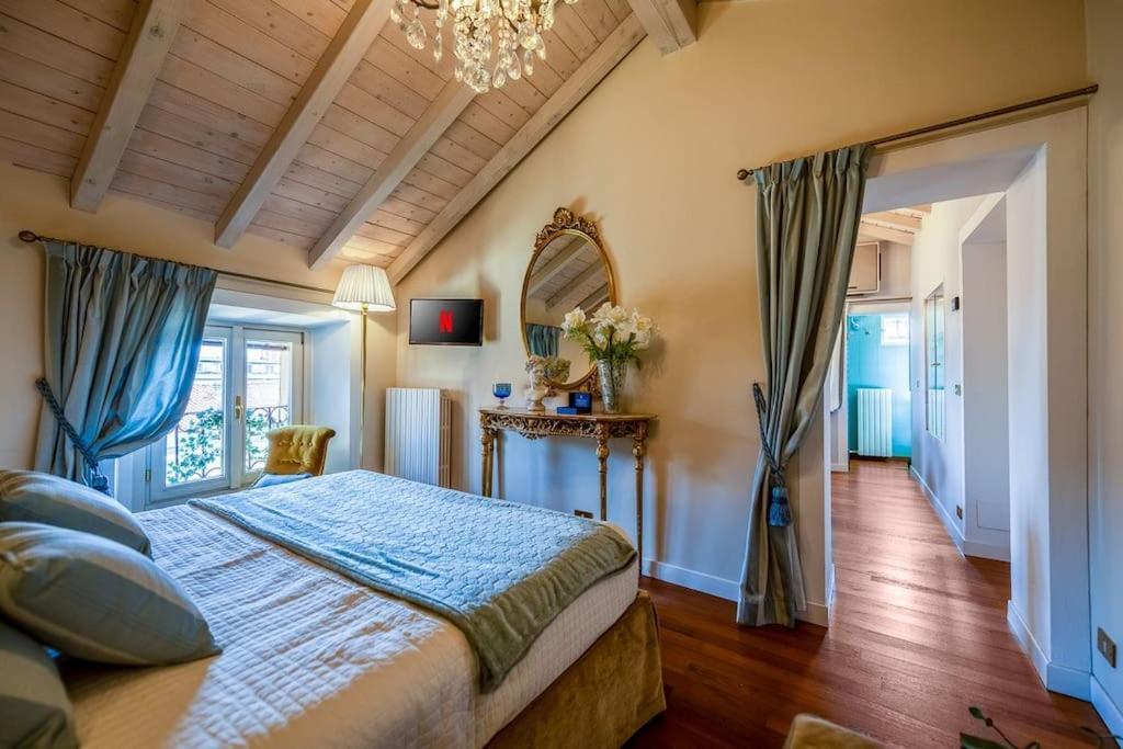 Duomo - Prestigious Penthouse With Panoramic View Appartamento