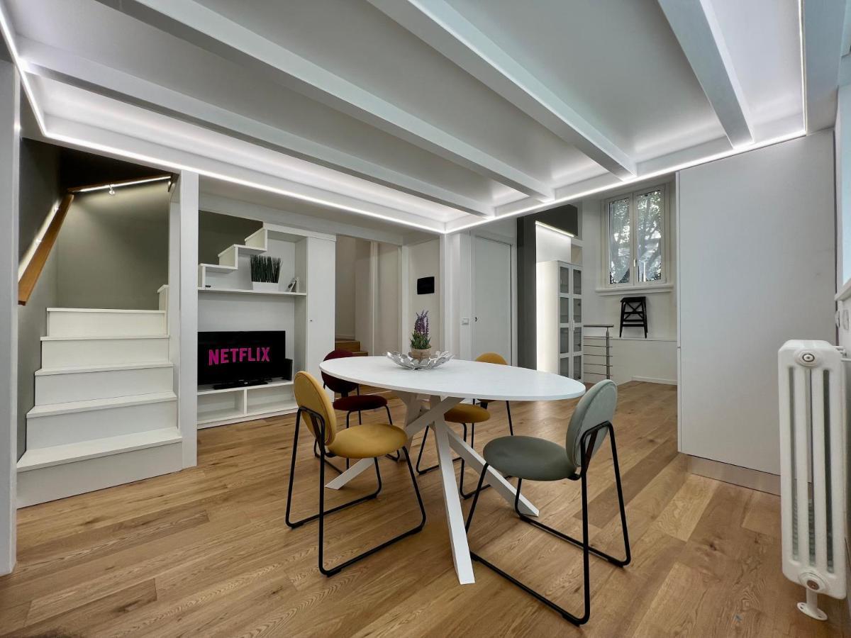 Central Luxe Haven Apartment Milan