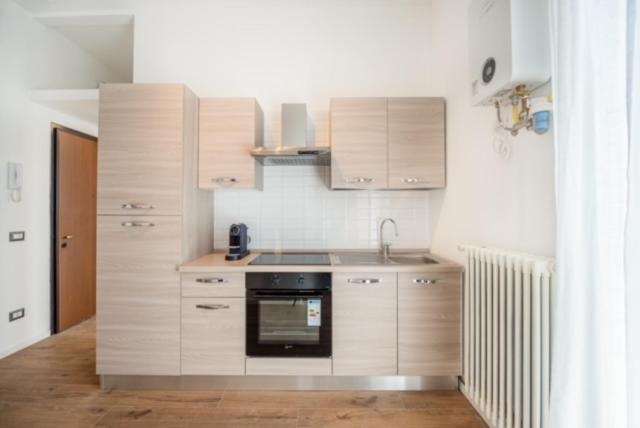 Smart Near Metro Apartment Milan
