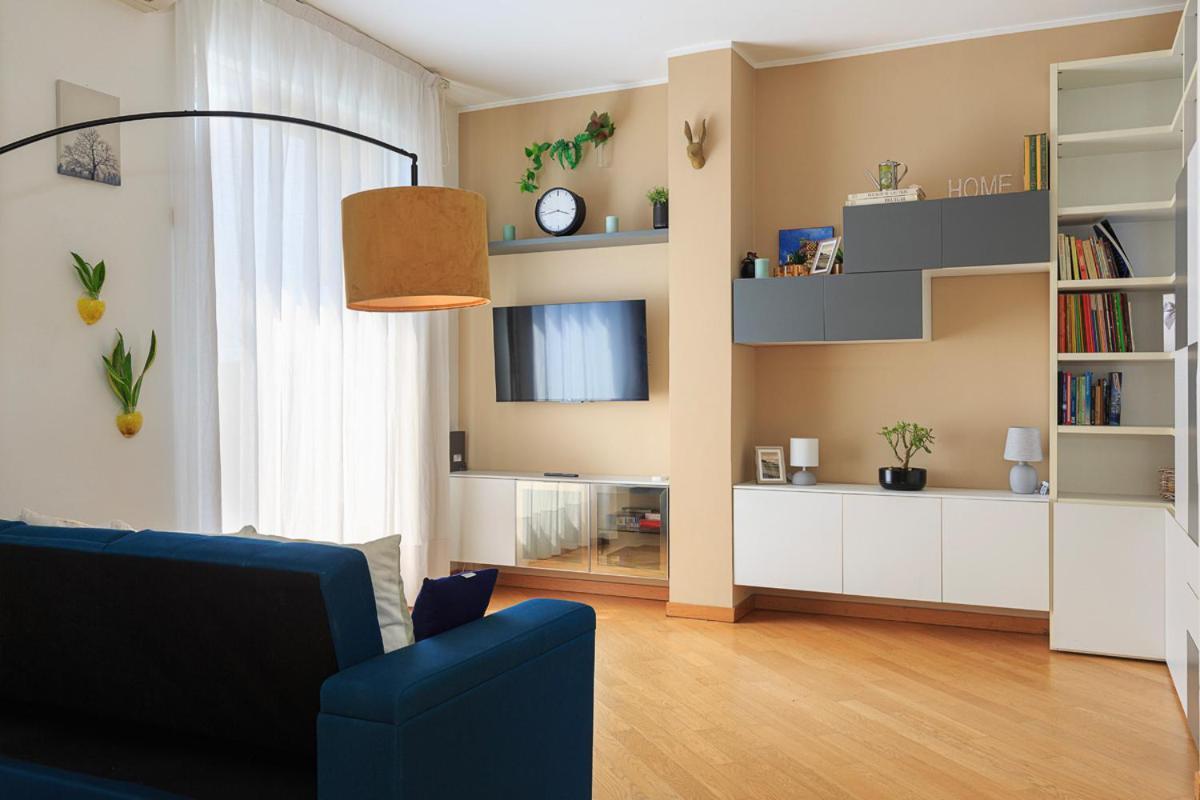 Apartment Duomo View Atticquiet Terrace! Milan